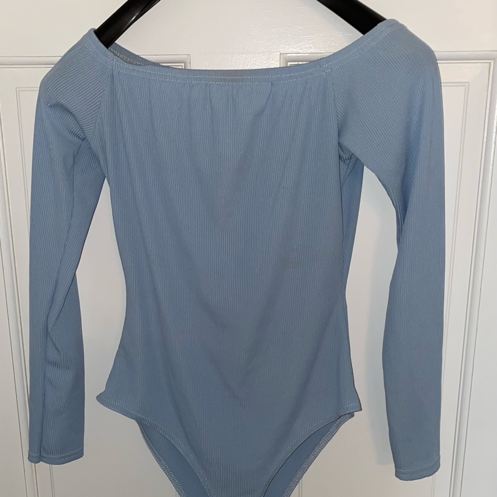 Boohoo off the shoulder body suit. Baby blue. Size 6